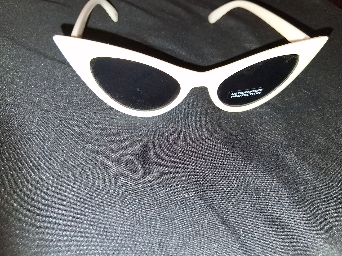 COCOMONEY GLASSES SUN GLASSES PLASTIC 🕶 comes with free gifts 🎁