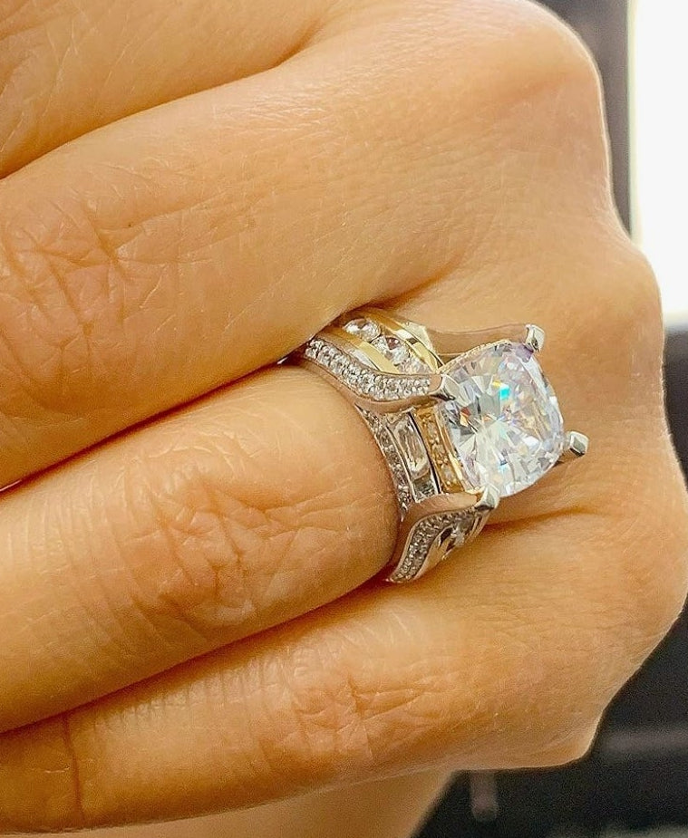 AMAZING 14K Solid And Heavy White and Yellow Gold Cushion and Round Cut Simulated Diamonds Engagement Ring Wedding Bridal Set 6.50ctw