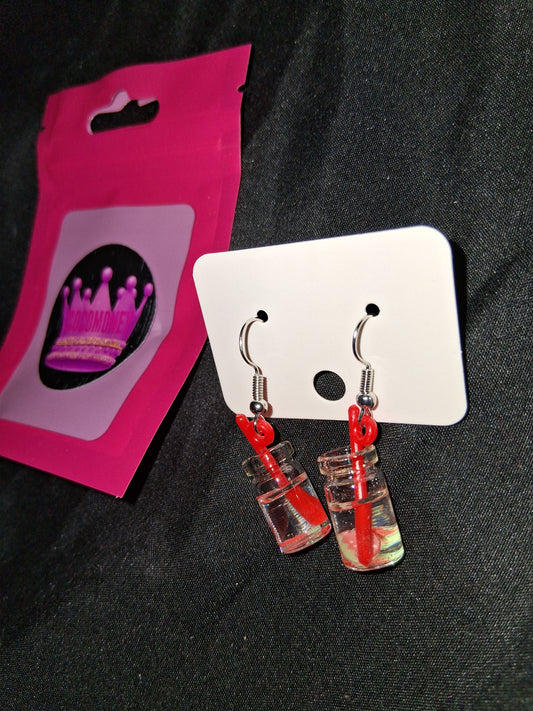 COCOMONEY EARRINGS BEAUTY AND ELEGANCE POSSIBLE MATERIALS PLASTIC RESIN METAL