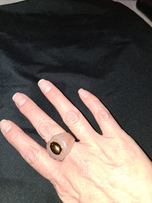 Cocomoney ring resin costume jewelry size 8