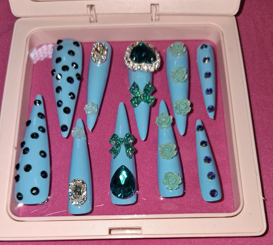 COCOMONEY NAILS CUSTOM 1 OF 1 GLUE ON PRESS ON COMES WITH FREE GIFTS #o26
