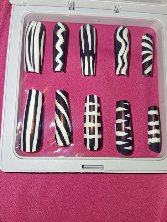 COCOMONEY NAILS CUSTOM 1 OF 1 GLUE ON PRESS ON COMES WITH FREE GIFTS #p41
