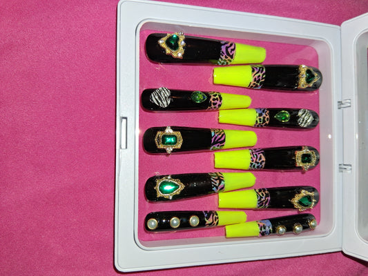COCOMONEY NAILS CUSTOM 1 OF 1 GLUE ON PRESS ON COMES WITH FREE GIFTS #p8