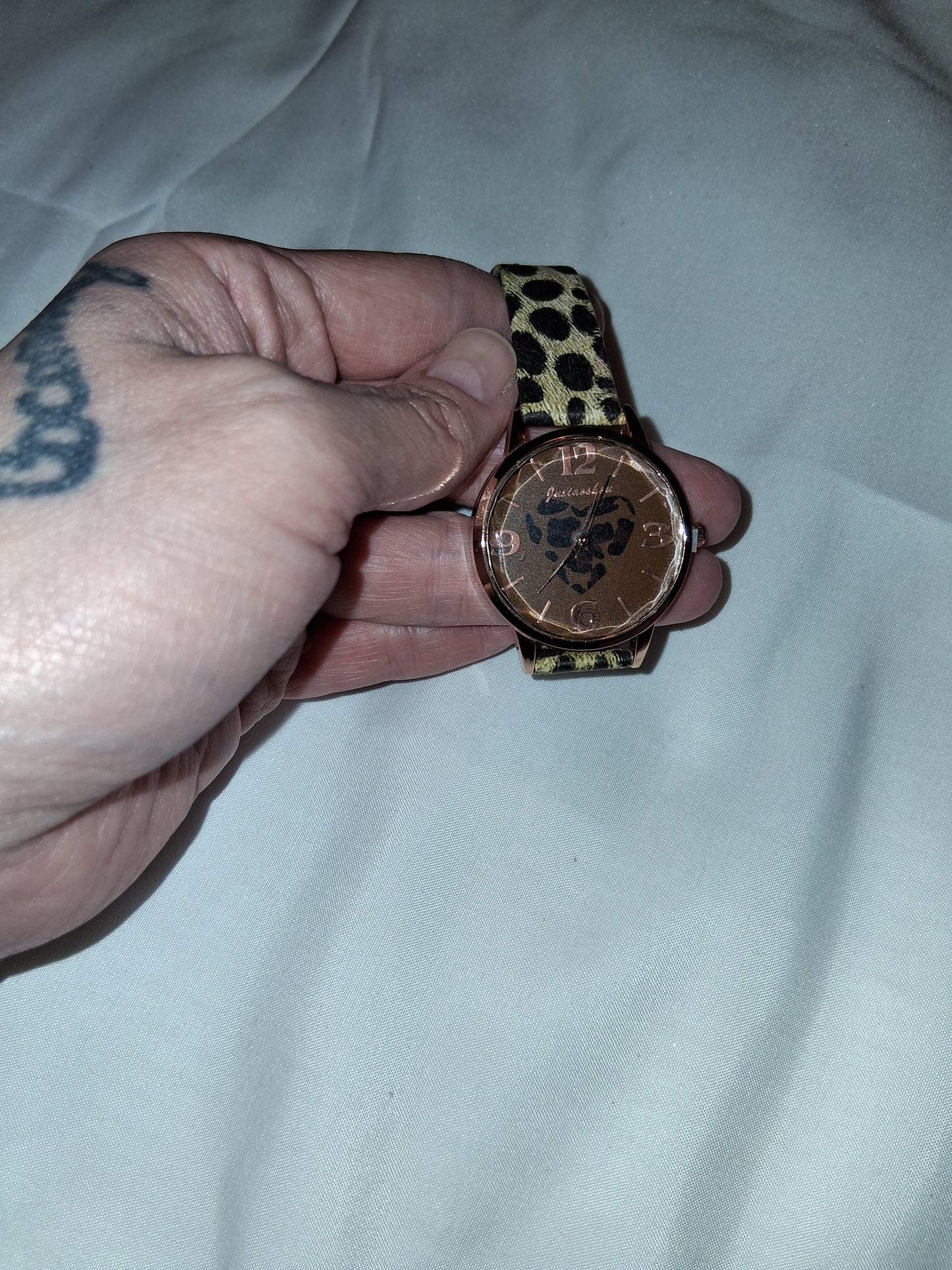 Womens watch leopard only 1