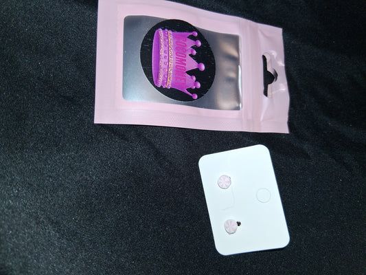 COCOMONEY EARRINGS BEAUTY AND ELEGANCE POSSIBLE MATERIALS PLASTIC RESIN METAL