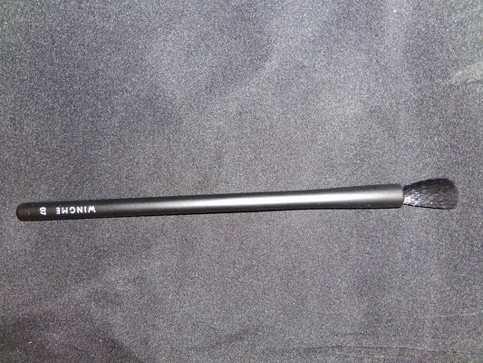 Wingme makeup brush with free gift blending