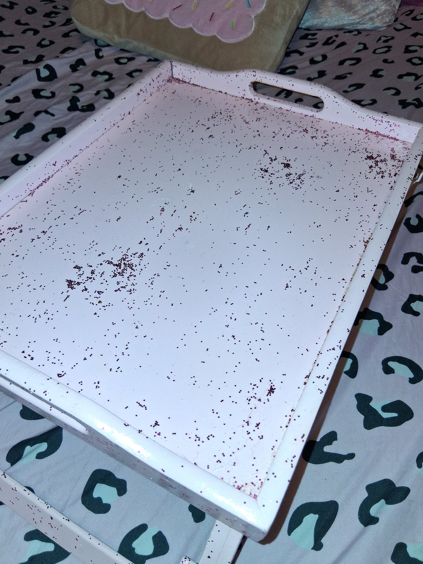 Pink food tray with glitter custom paint color wood with leg lock