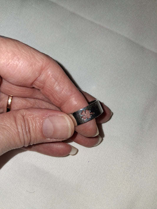 COCOMONEY Men's ring costume jewelry size 10.5 stainless steel 4 leaf clover
