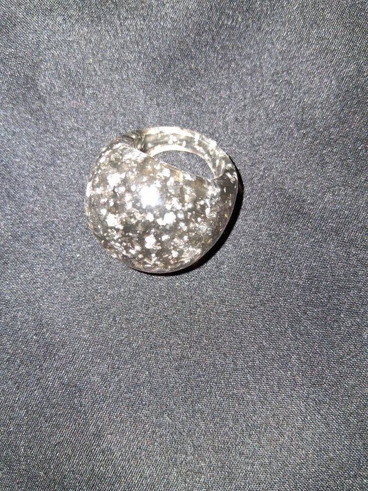 Cocomoney ring resin costume jewelry size 8