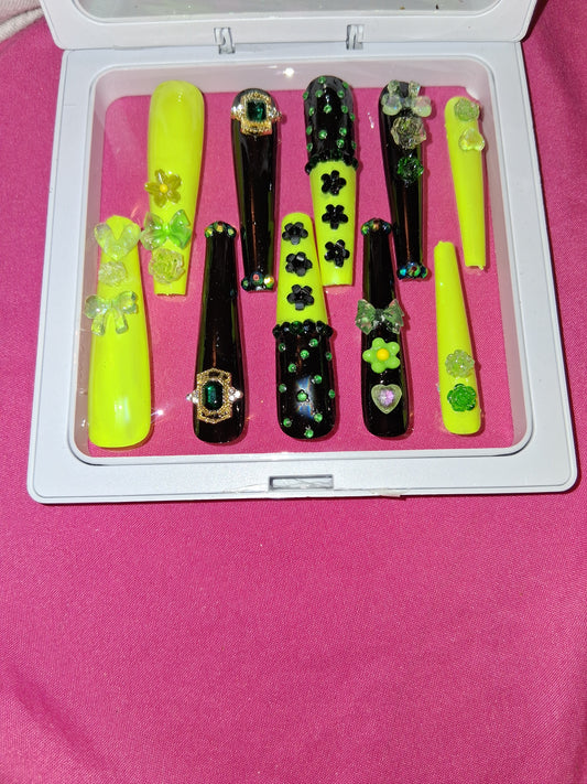 COCOMONEY NAILS CUSTOM 1 OF 1 GLUE ON PRESS ON COMES WITH FREE GIFTS #p33