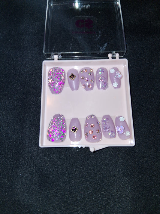 COCOMONEY NAILS CUSTOM 1 OF A KIND PIECES ACRYLIC COMES WITH FREE GIFTS