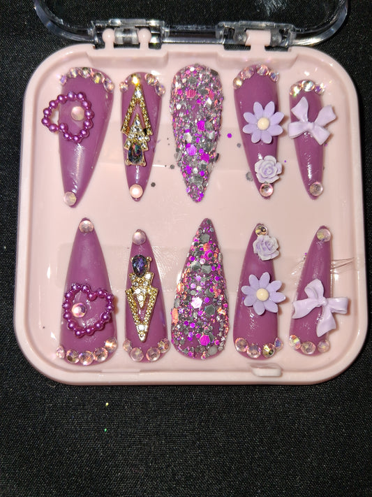 COCOMONEY NAILS CUSTOM 1 OF A KIND PIECES ACRYLIC COMES WITH FREE GIFTS