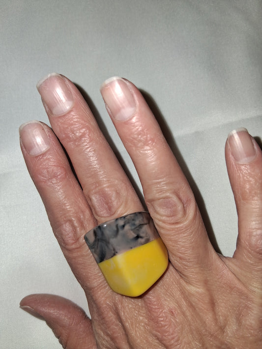 COCOMONEY ring costume jewelry size 9