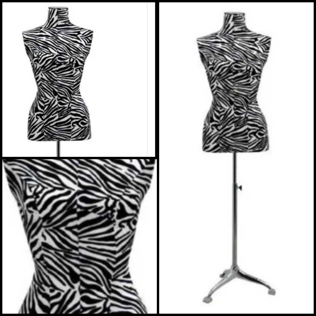 Fancy Sewing bust Woman Zebra
Enhance your window displays with this couture bust covered in zebra print fabric, perfect for adding an exotic, modern touch to your displays. This bust, with its bold, captivating design, is ideal for showcasing.