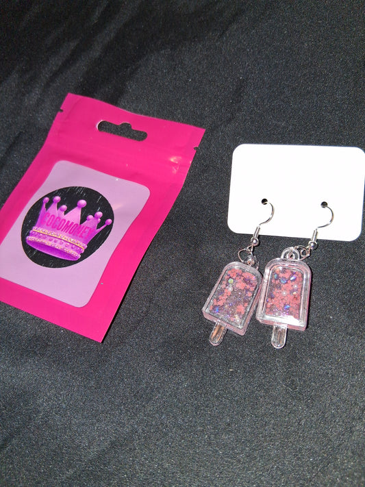 COCOMONEY EARRINGS BEAUTY AND ELEGANCE POSSIBLE MATERIALS PLASTIC RESIN METAL