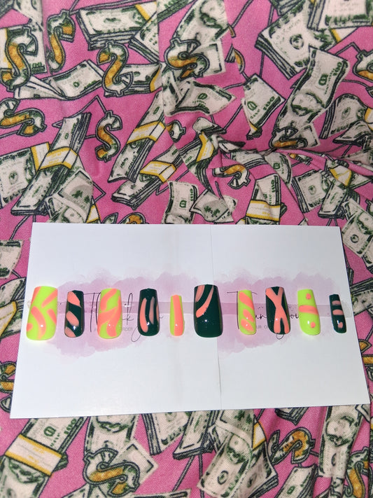 COCOMONEY NAILS CUSTOM 1 OF 1 GLUE ON PRESS ON COMES WITH FREE GIFTS #g16