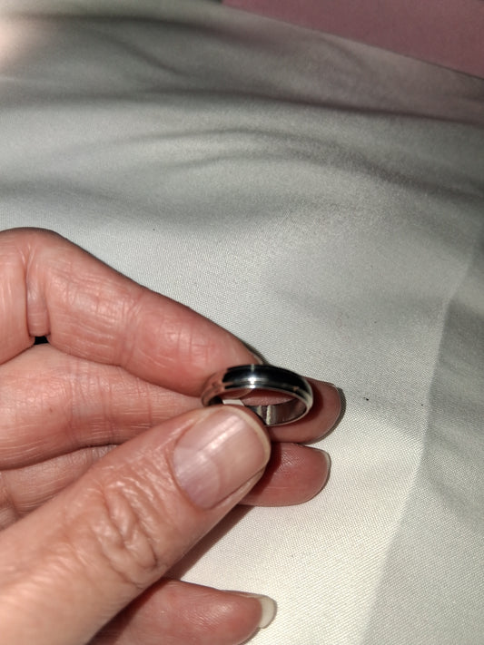 Unisex stainless steel ring size 8