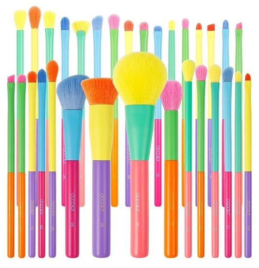Colorful 15Piece Makeup Makeup Brush Set + 16Pcs Colorful Eyeshadow Brush Set Premium Kabuki Foundation Blending Face Powder Synthetic Makeup Brushes Set